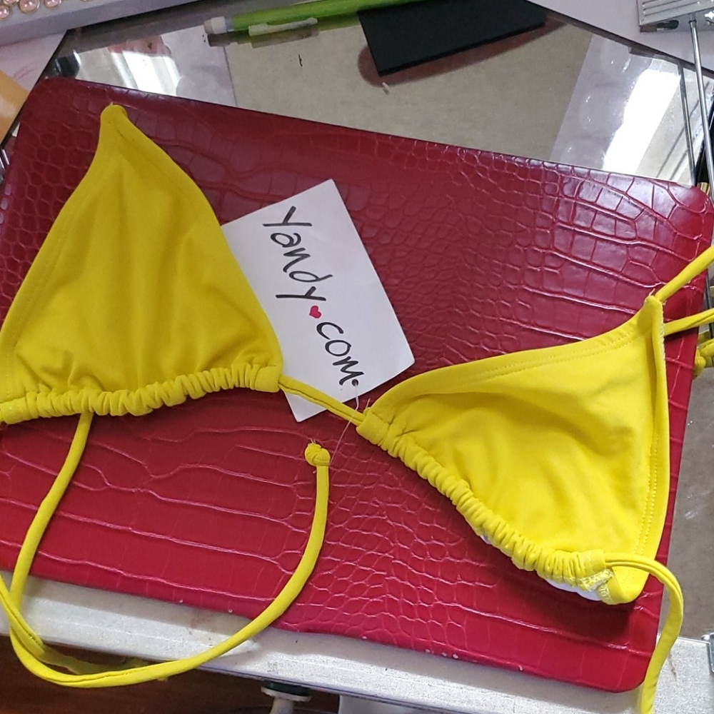 BNWT yandy bikini top sz m